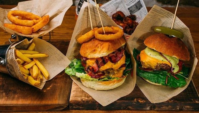 Два любых Бургера за 100 шек.